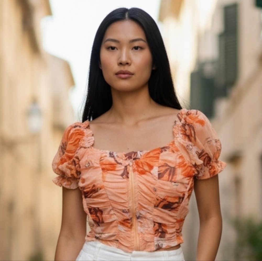 MICHEL Orange Floral Crop Top Size Small